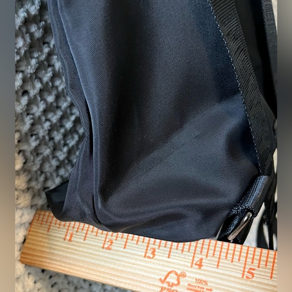 Botkier New York Black Trigger Backpack Purse, Multifunction Bag - Picture 13 of 13